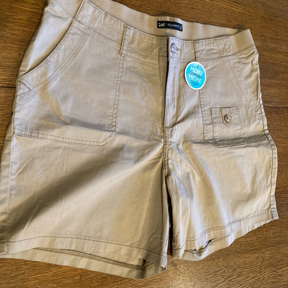 Lee Tan Cargo Shorts Relaxed Fit
